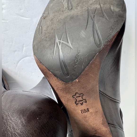 J.V. - J. Vincent Paper Bag Drawstring Heeled Ankle Boots. Size 8 - Picture 9 of 12